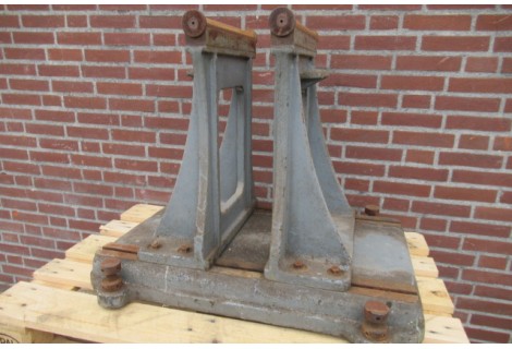 Gietijzer industrieel frame meetopstelling